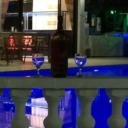 La Vella فندق 2*